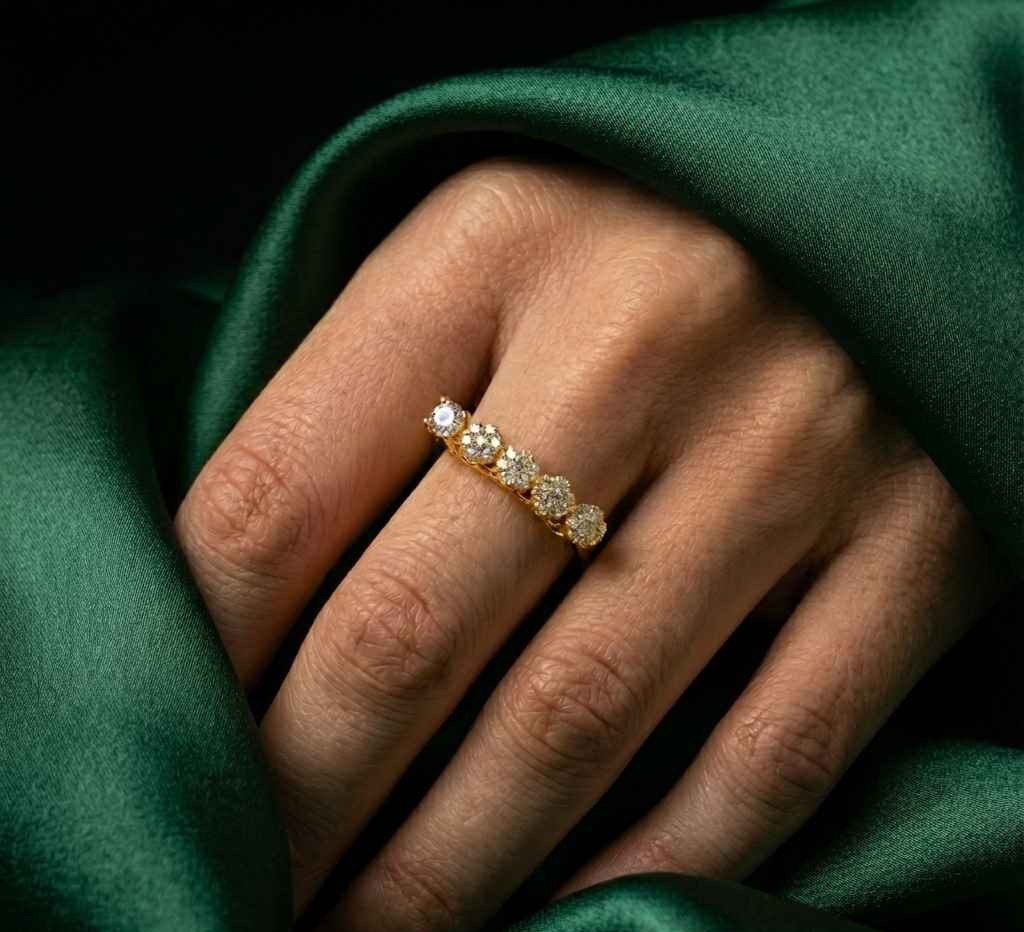 Gleaming Zircon Quintuple Brass Ring for Women