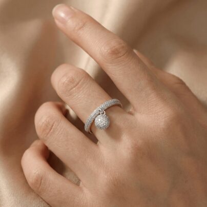 Modern Curved Design Pear Stone Brass Ring for Women